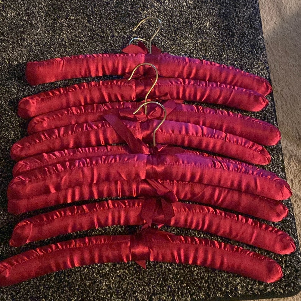 Satin hangers set of 9
